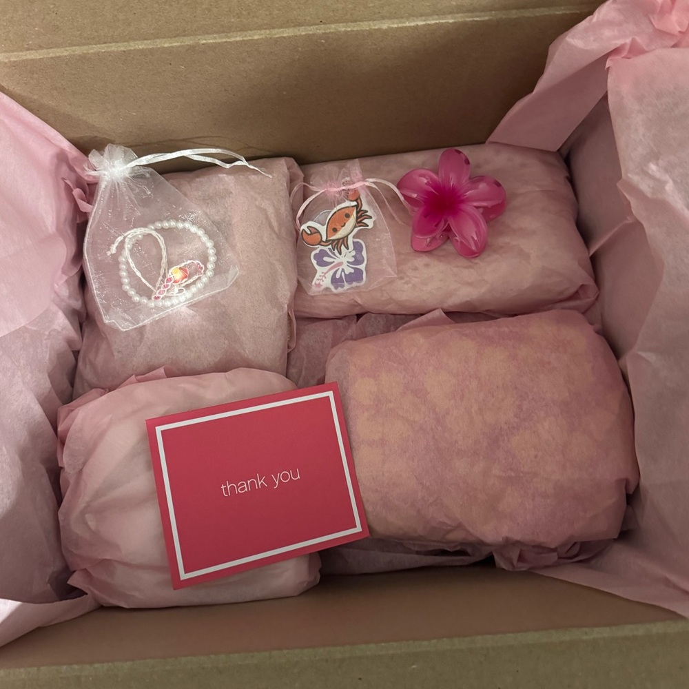 🌺large beach girl mystery bundle🌺